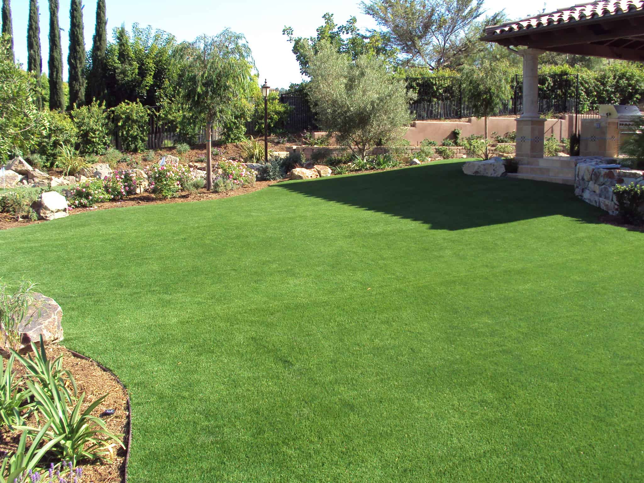 Synthetic Grass Escondido Synthetic Backyard Putting Greens